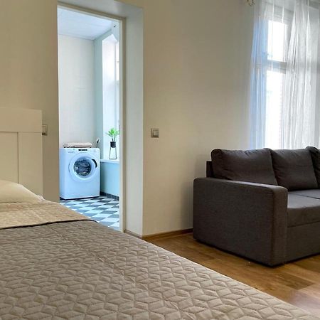 Spacious Holiday Apartment With Wifi And Parking Пярну Экстерьер фото