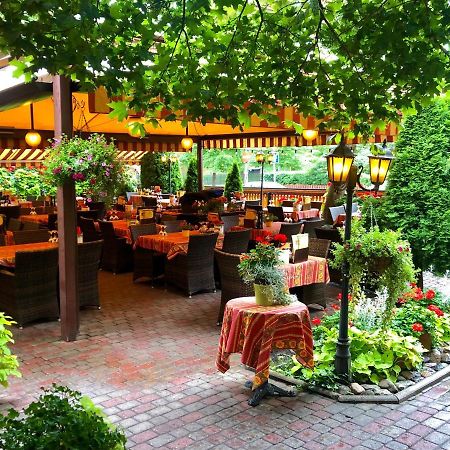 Spacious Holiday Apartment With Wifi And Parking Пярну Экстерьер фото