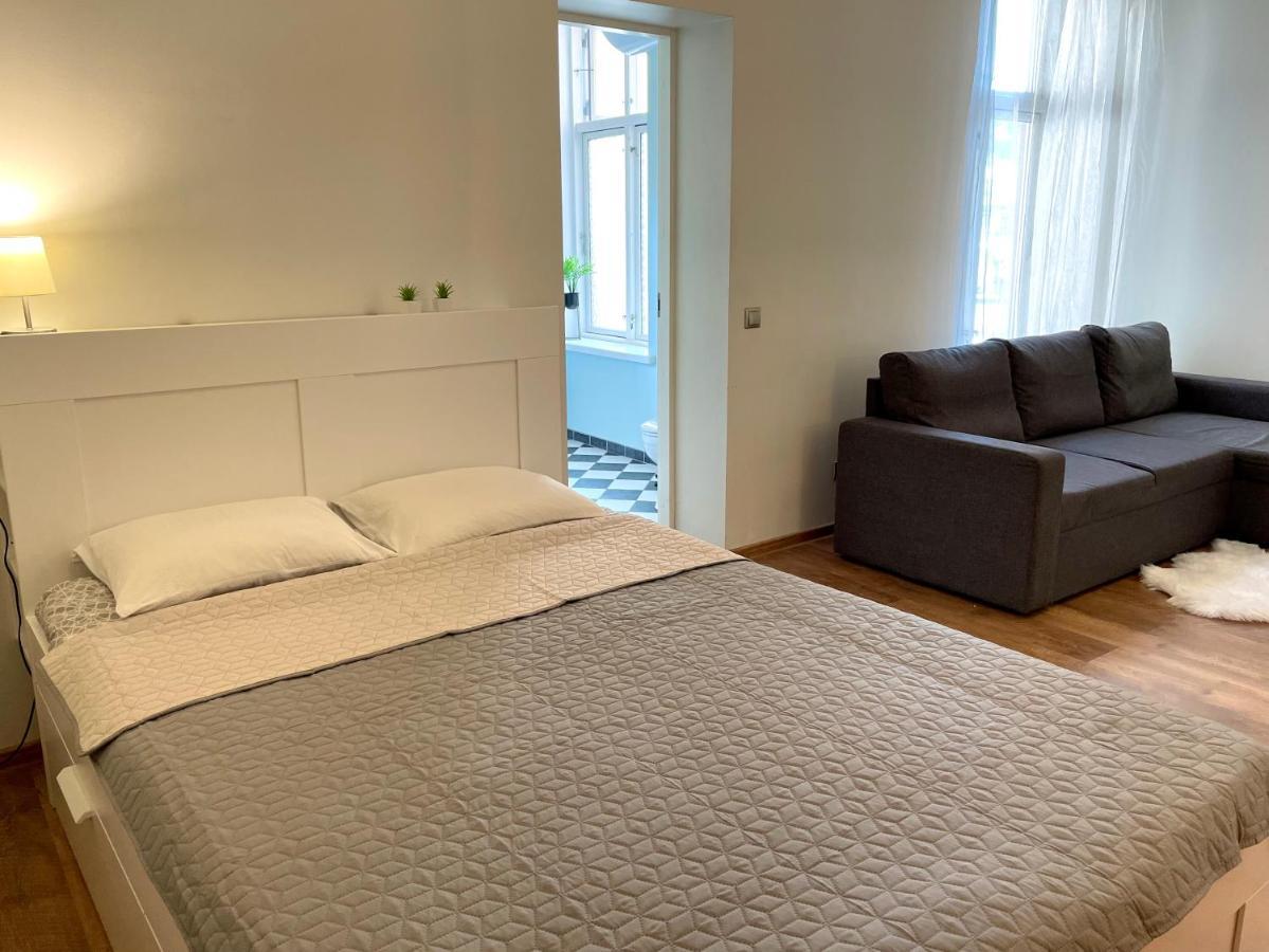 Spacious Holiday Apartment With Wifi And Parking Пярну Экстерьер фото