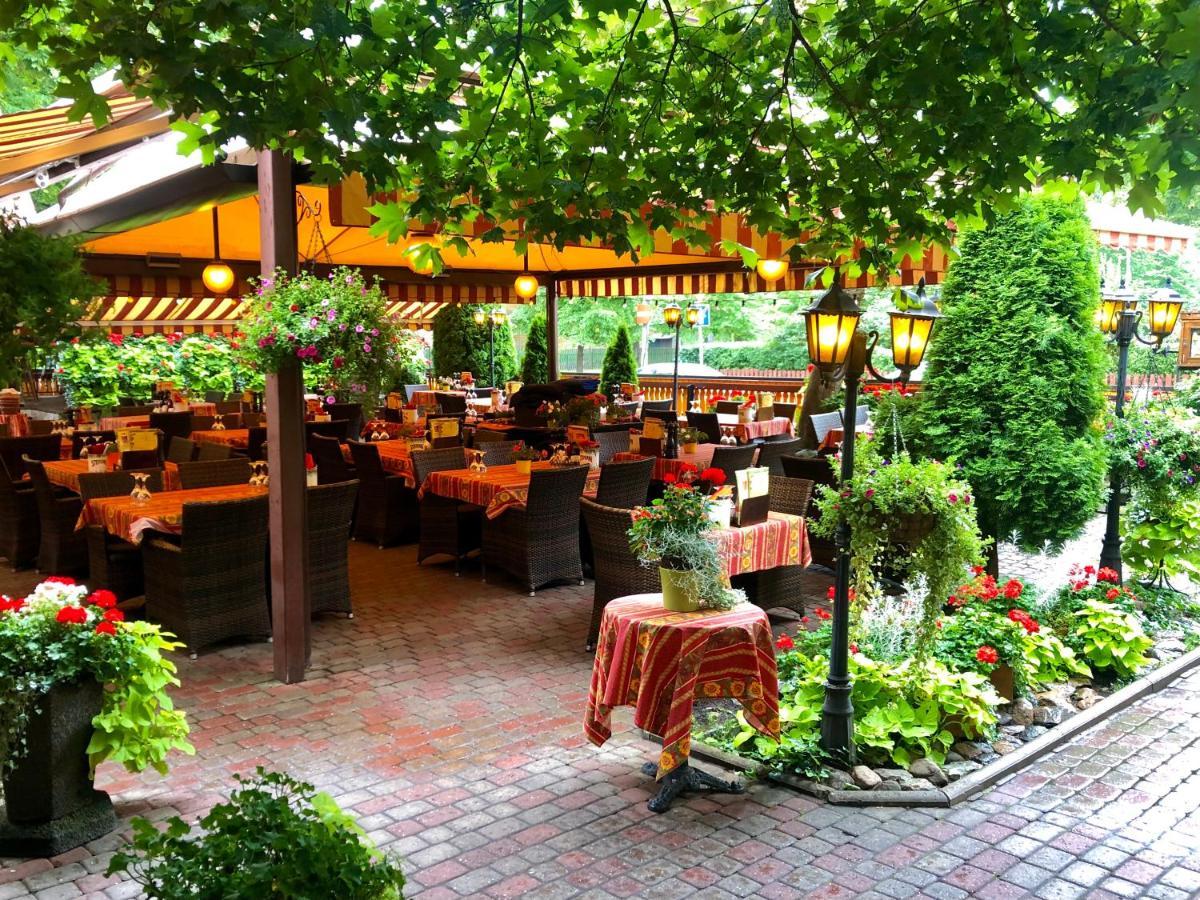 Spacious Holiday Apartment With Wifi And Parking Пярну Экстерьер фото